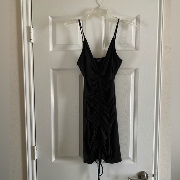 Fashion Nova Shanghai Ruched black dress - NWT - Picture 3 of 7